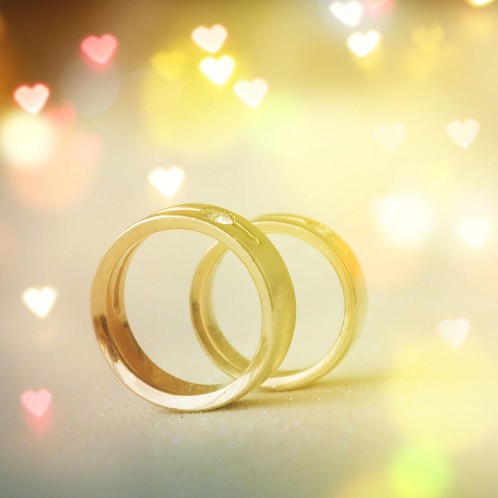 Imagen Majadahonda celebra las Bodas de Oro de 19 parejas casadas desde 1975 con un homenaje al amor y la familia