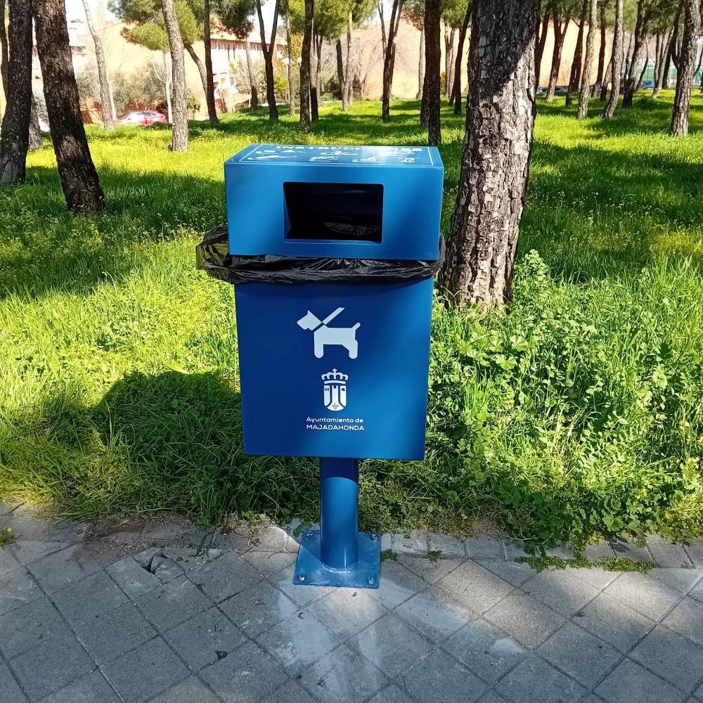 Imagen Majadahonda estrena nuevos “sanecanes” para mejorar la limpieza y estética de la ciudad