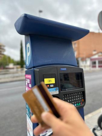 Imagen El Ayuntamiento bonifica con 30 minutos gratis el aparcamiento en Zona Azul durante las Navidades  