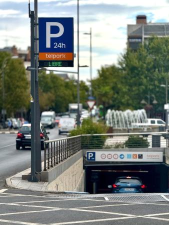 Imagen Majadahonda incrementa los descuentos de los bonos para aparcar 12 horas en el centro de la ciudad por 1,99€
